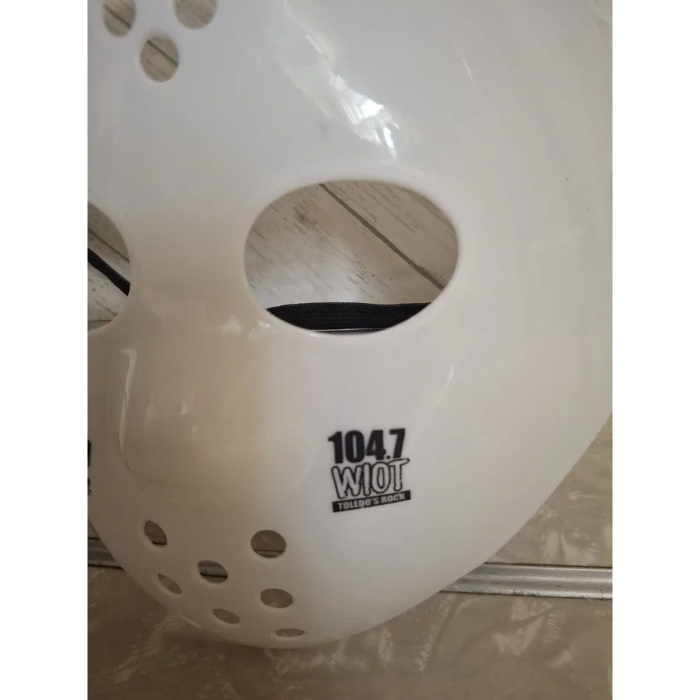 104.7 Toledo's Rock WIOT Station Promo Jason Friday The 13th Mask RARE
